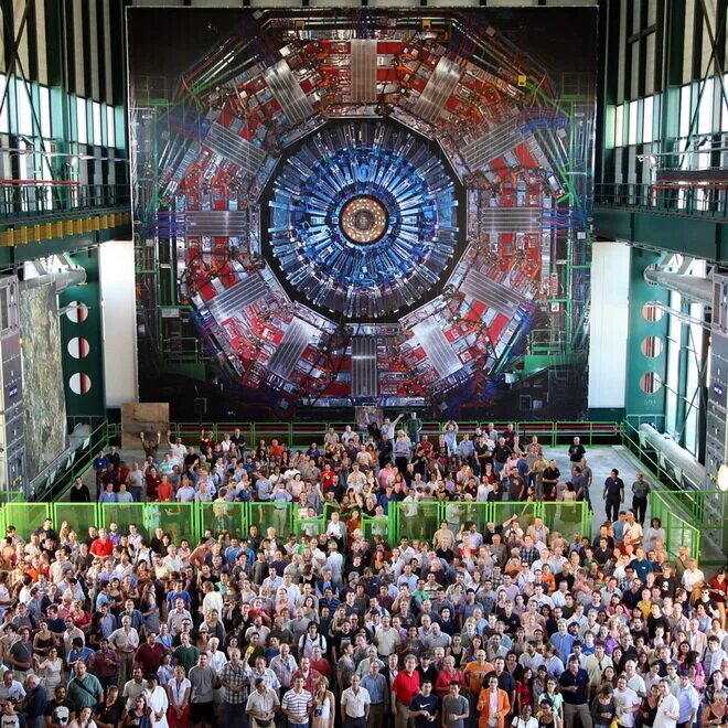 Адронный коллайдер. Коллайдер открытия. Большой адронный коллайдер церн. Питер хиггс бозон. Бак большой адронный коллайдер.