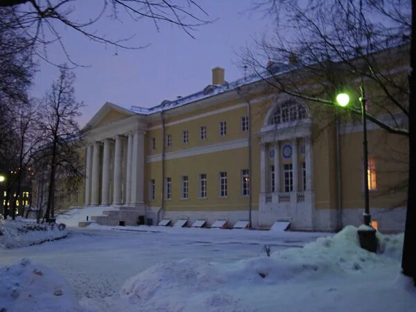 Северный 4 больница. Павловская больница («четвертая городская больница»). Павловская больница в Москве. ГКБ 4 Павловская 25. Городская клиническая больница 4 Москва.