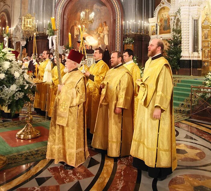 архиерейский хор смоленского успенского собора. клирос в православном храме. понятие хорал. сообщение:церковное хоровое пения. песнопение в церкви.