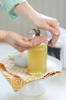 Умывание кожи маслом