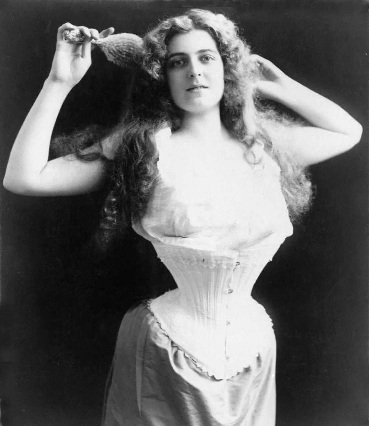 Эталон женской красоты 19 века. Девушки 19 века фигуры. Мода модерна 1900-1920. Портрет мадам рекамье франсуа жерара. Идеал женщины 19 века.