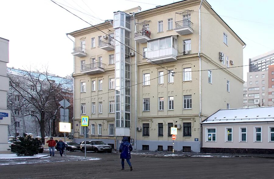 Спец пер. , 10, стр. Орион спец магазин. 4, стр. Балаково энгельса дом 9.