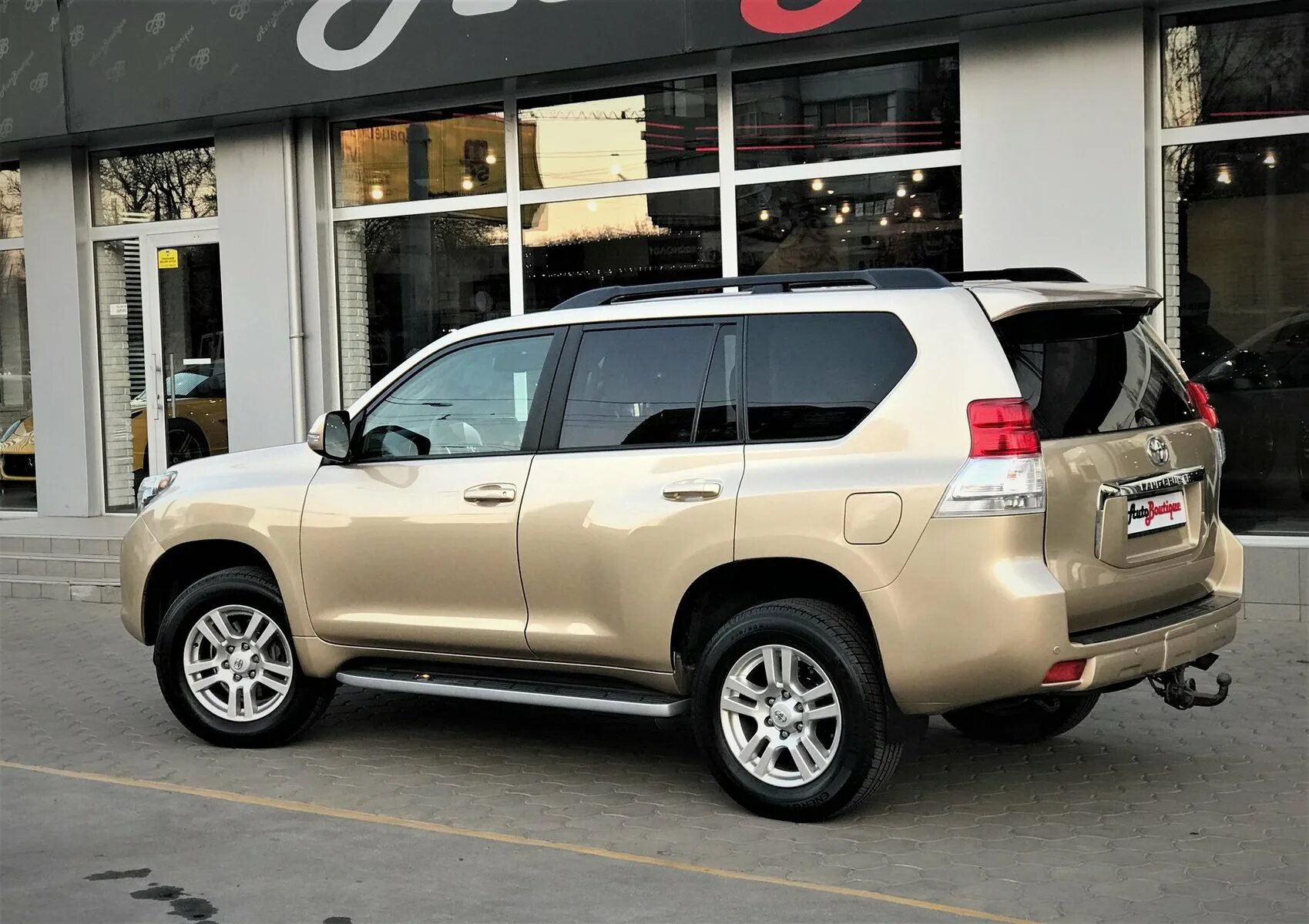 Тойота ленд крузер прадо 150 купить бу. Toyota Prado 2010. Toyota Land Cruiser Prado 150 2010. Тойота Прадо 2010г. Toyota Prado 2010 3.5.