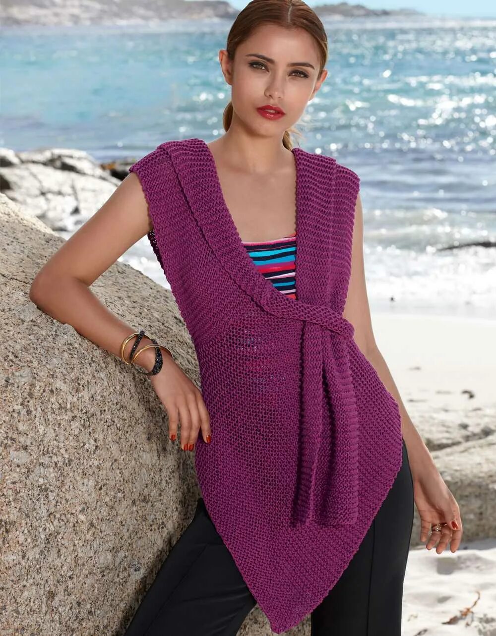 Оригинальные вязаные жилеты для женщин. Оригинальные безрукавки. Вязаная жилетка. Жилет вязаный. Оригинальные вязаные безрукавки.