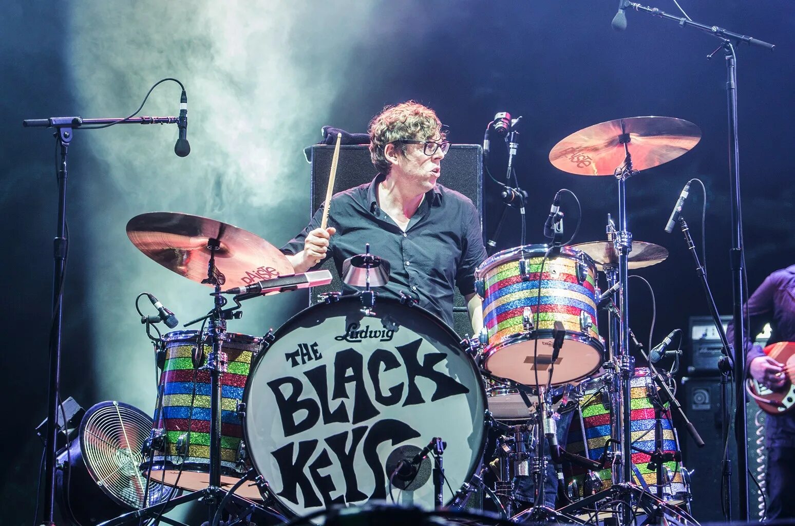 The black keys ohio players 2024. Группа the Black Keys. Patrick Carney. The Black Keys Вики. The Black Keys 2002.