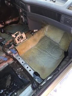 Запах под полом