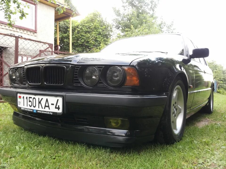 Передний бампер е34. BMW e34 m Technic. Бампер БМВ е34. BMW e34 Front. Бампер BMW e34 m.