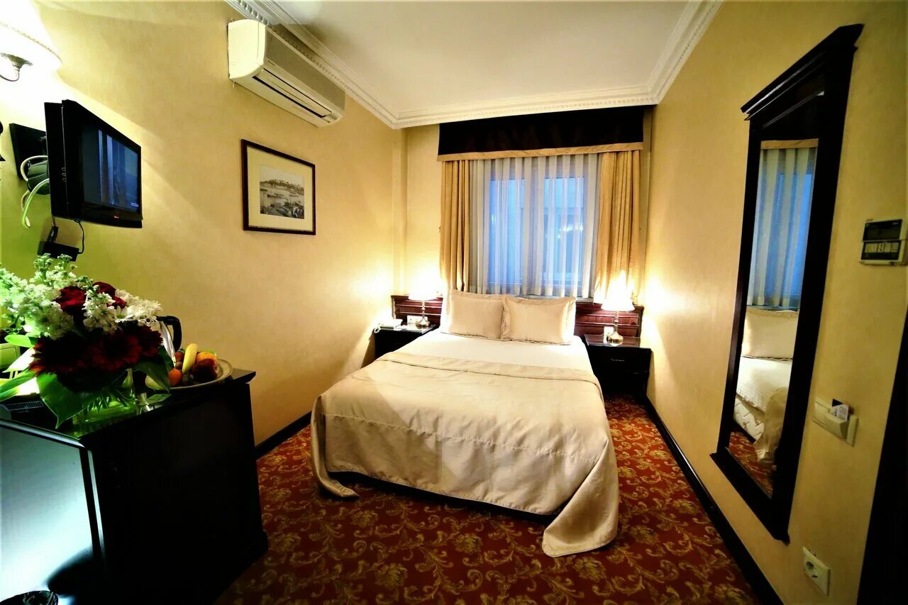 Pera rose hotel 4* (таксим). Pera rose 4* (таксим (центр 2)). Pera rose hotel 4* (таксим). Pera rose hotel 4*. Rose by molton (ex.