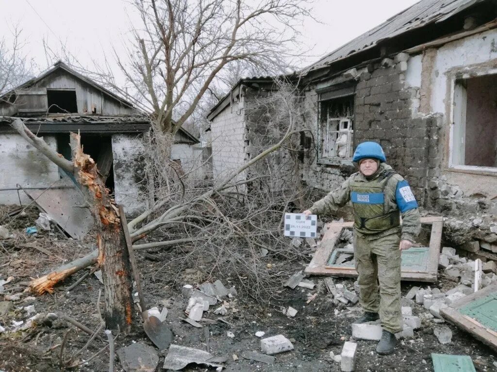 Попасная бои 2022. Разрушенный дом. Новости украины луганская область. Рубежное сейчас 2022. Школьные здания сейчас.