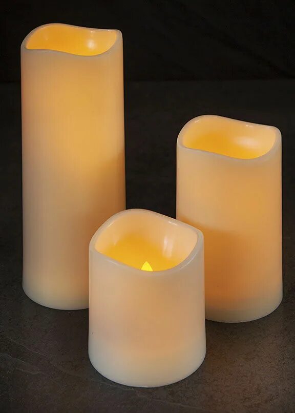 Candle in a jar. брендированные свечи. свечки внутрь. желтый суппозиторий. свечи из желтого фосфора.