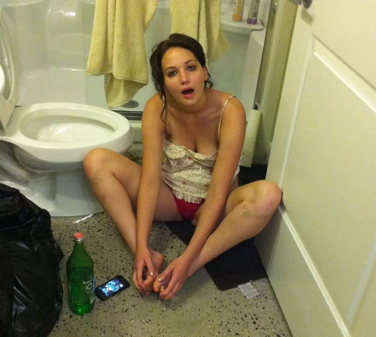 слитое видео девушек в сеть. слитое видео девушек в сеть. наталья веретенникова дзюба. оксана стрельцова слитое. эмма уотсон слив.