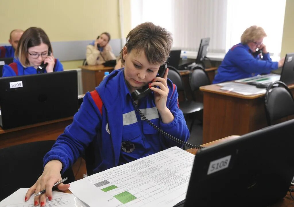 Работа в подмосковные. Колл центр скорой помощи Москва. 112 Полиция. Милиции 112. Мишустин проверил колл центр.