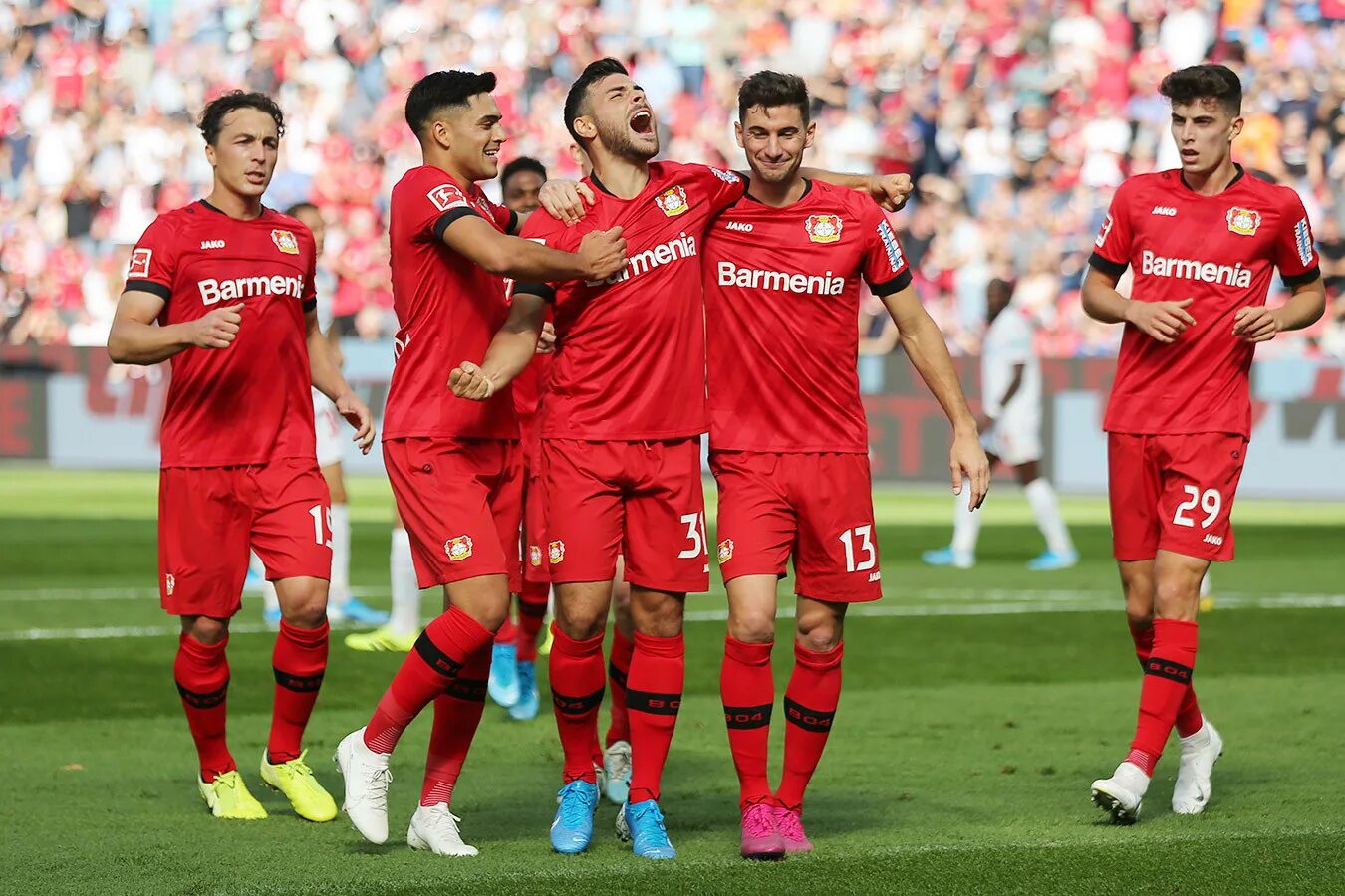 Байер леверкузен. Байер леверкузен. Байер футбольный клуб эмблема. Байер фк. Байер леверкузен.