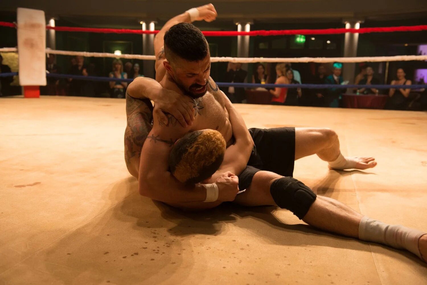 где неоспоримый 4. неоспоримый 4 фильм 2010. скотт эдкинс неоспоримый. 2021. где неоспоримый 4.