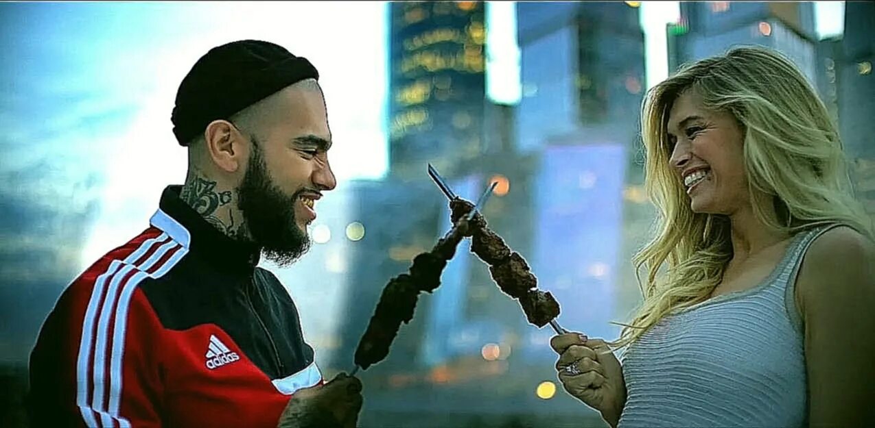 Тимати клип 2017. Стрижка тимати 2022. Тимати и американские звезды. Тимати понты клип. Клип тимати.