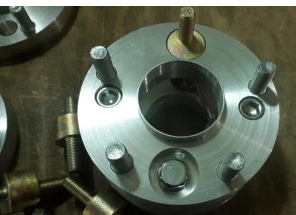 Проставки 4 100 5 100. Проставки 4 inches kembara terios. Проставки колесные 5х100. Переходная проставка с 5*100 на 5*112. Проставки с 4х100 на 5х114.