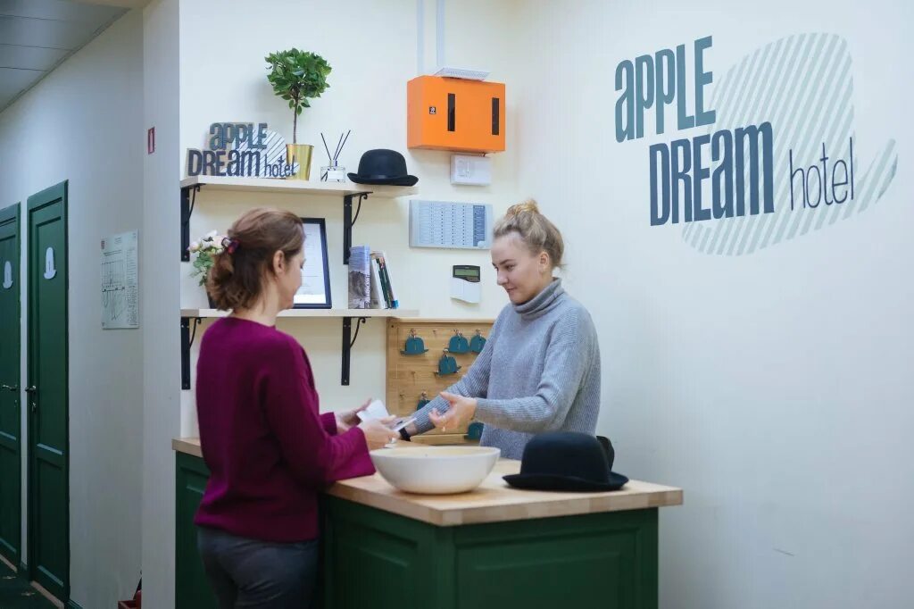 Вакансия сутки двое. Apple Dream Hotel. Мини-отель Apple Dream. Apple Dream Hotel Москва. АПЛ Дрим Москва отель.