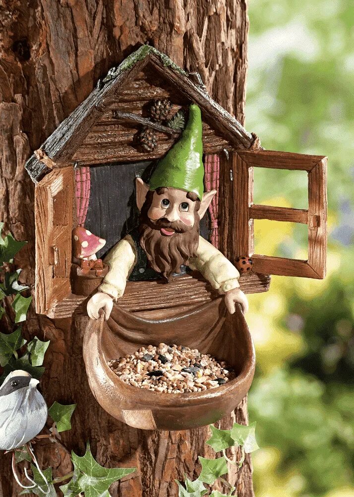 Красивые деревянные кормушки для птиц. Кормушка для птиц. Кормушка для птичек. Самые необычные кормушки для птиц. Креативная кормушка для птиц.