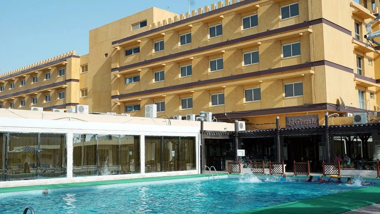 Ras al khaimah hotel 4* номер. Хилтон 4 в оаэ. Отель рас эль хайма 4. Отель рас эль хайма 4. Ras al khaimah hotel 4* номер.