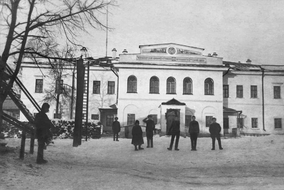 Чху Чебоксары здание. Дом Соловцова Чебоксары. Чебоксарское городское училище 19 век. Чху Чебоксары 1930. Год основания чебоксар