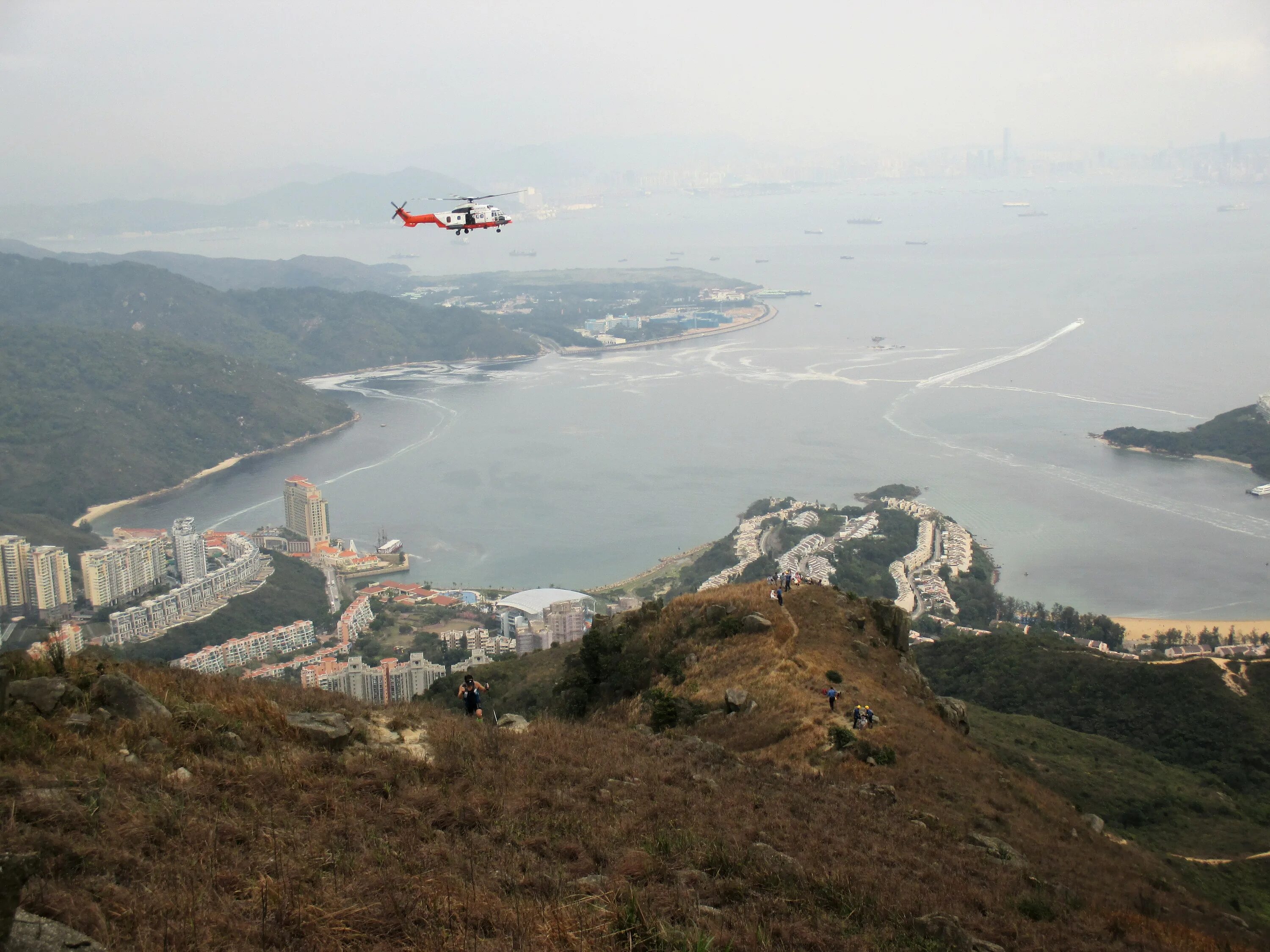 Дискавери залив. Discovery Bay Hong Kong. Bay 09.