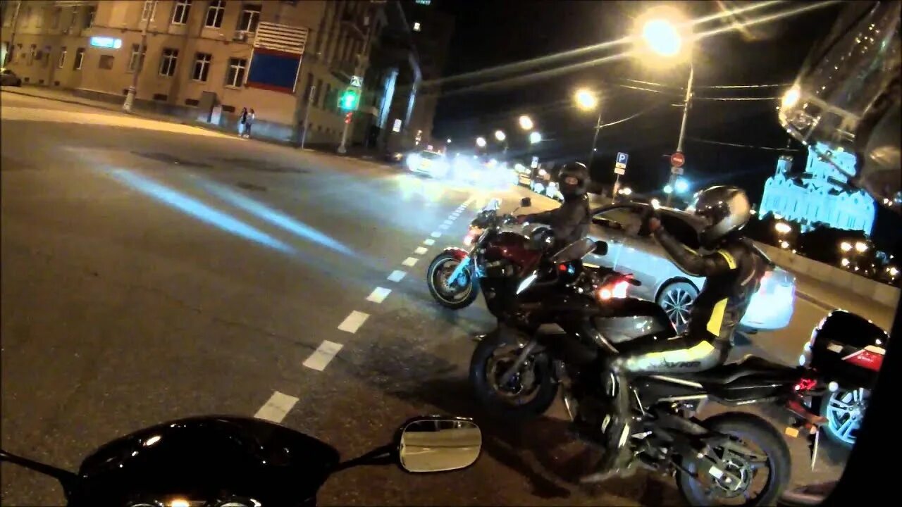 Московские покатушки. Ночные покатушки на мото. Ночные покатушки на мотоцикле. На мотоцикле по ночной Москве. Покатушки на мотоцикле ночью.