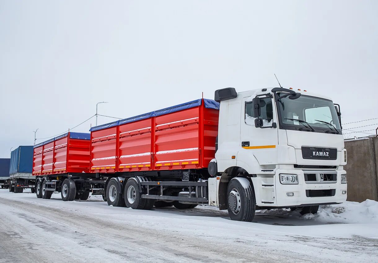 Камаз 5490 зерновоз. Камаз 65115 зерновоз с прицепом бортовой. Камаз 65117 зерновоз новый. Зерновозы новые. Камаз 65221 зерновоз.