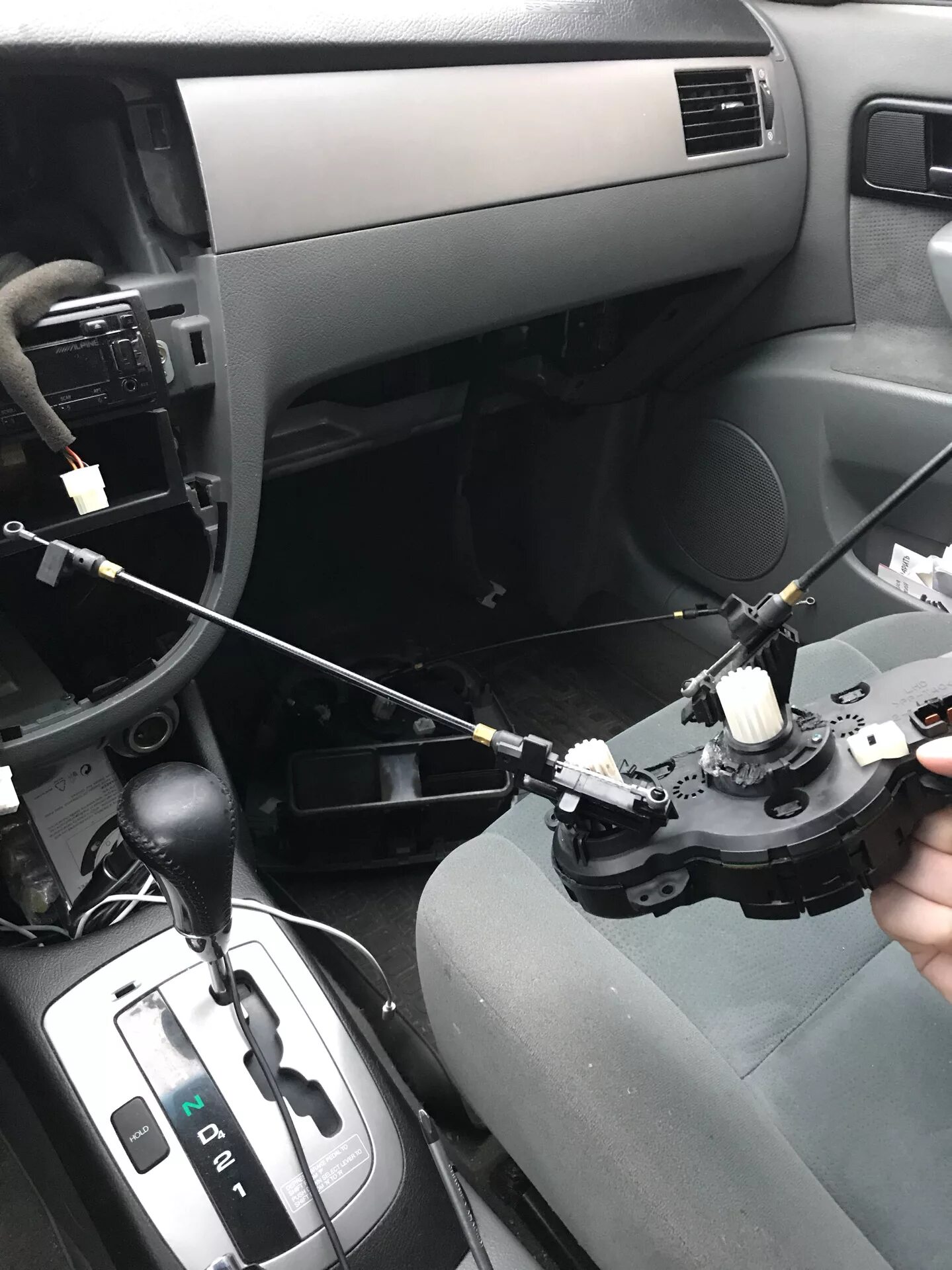 Блок управления отопителя газель 2007. Кнопка омывателя фар volkswagen golf. Регулятор напряжения генератора генератора ваз 2115. 2123 нива шевроле управление печкой. Снятие регуляторы hansa.