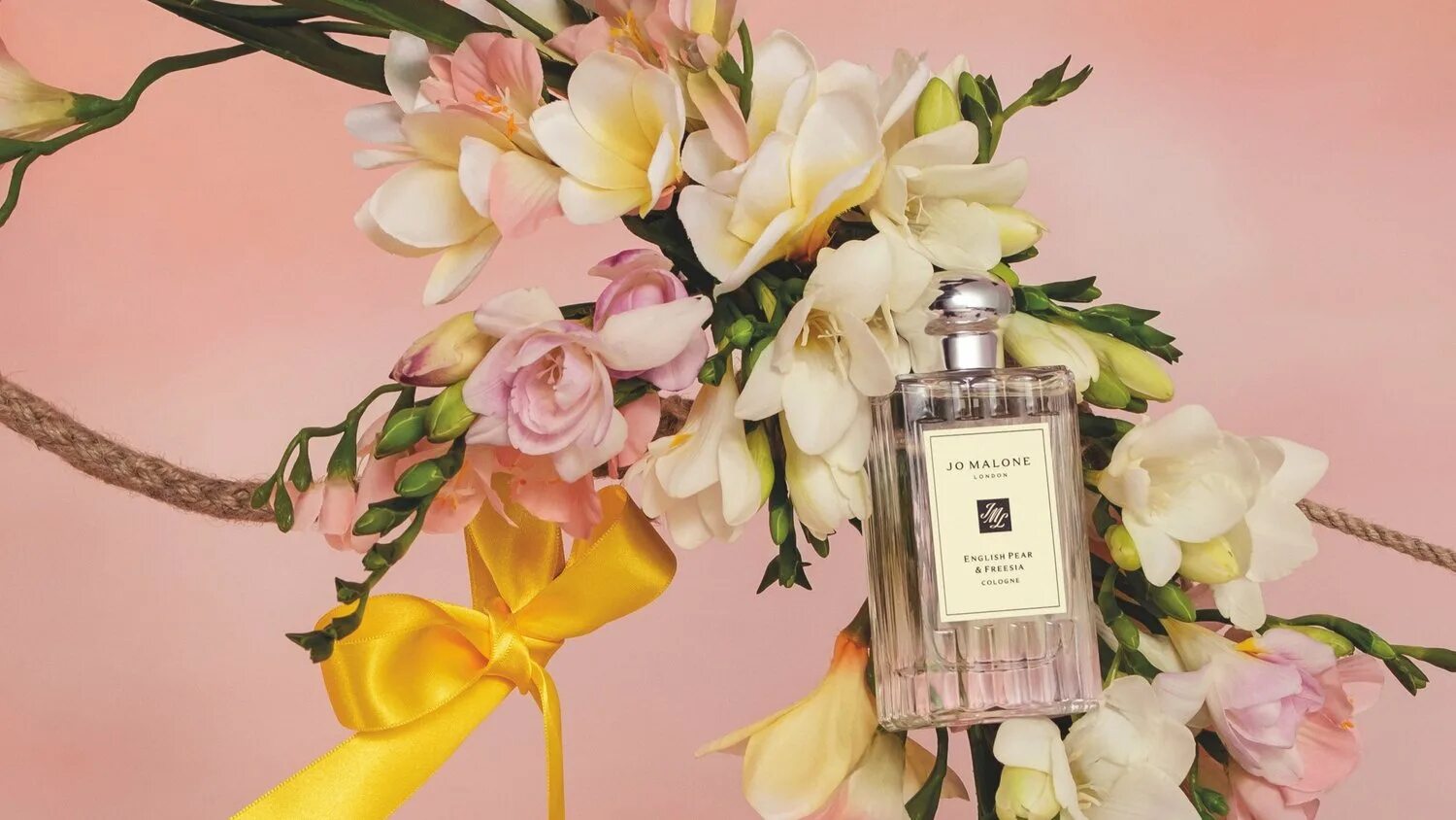 Jo malone pear and freesia. Джо Малон английская груша. Джо Малон духи груша. Джо Малон груша и фрезия. Jo Malone English Pear and Freesia.