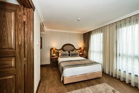 Half star hotel