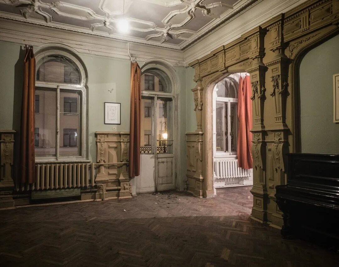 старая квартира. исторические квартиры в санкт петербурге. исторические квартиры в санкт петербурге. петербургские квартиры интерьер. доходный дом розенштейна в санкт-петербурге внутри.