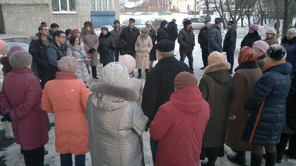 Собрание собственников подъезда. Собрание жителей. собрание жильцов мкд. собрание жильцов зимой. собрание жителей многоквартирного жилого дома.