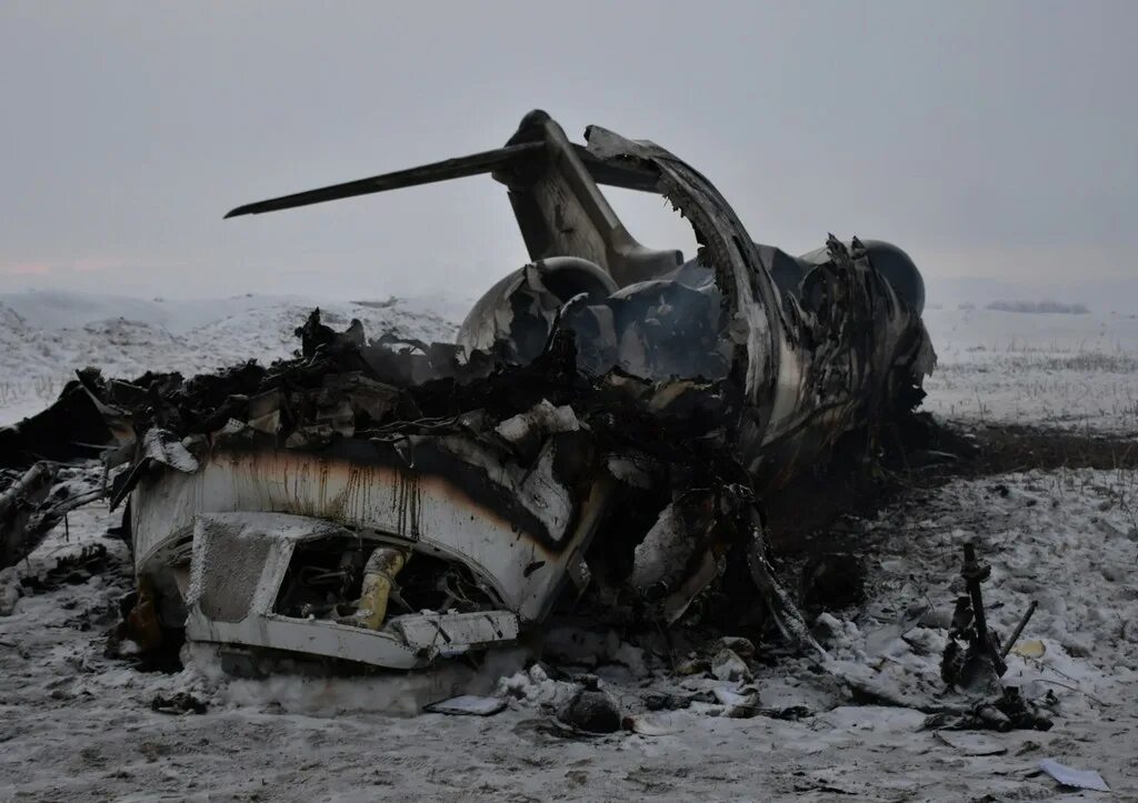 Историю про крушение. Крушение грузового самолёта Афганистан. 747 Афганистан крушение. Крушение Боинга в Афганистане 2013. Самолет взорван в Ираке.
