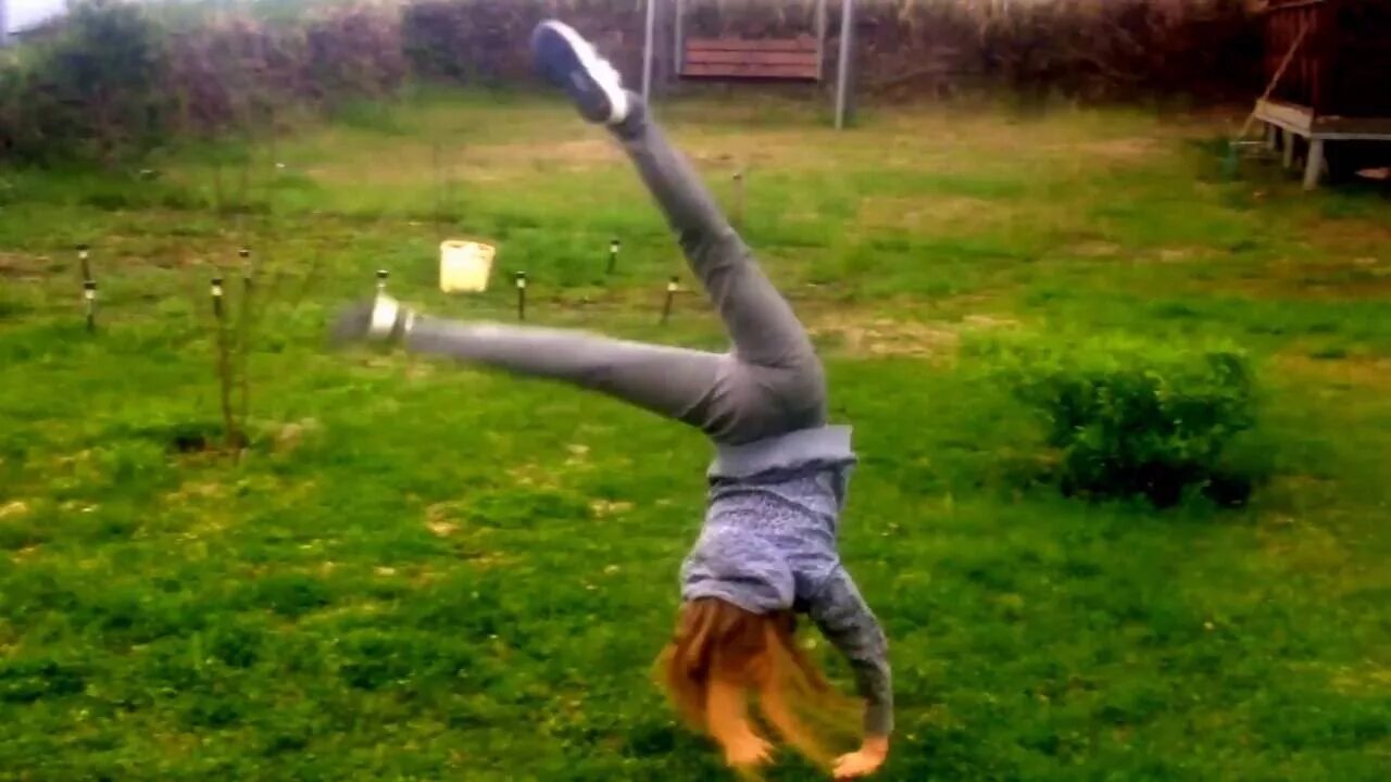 Рондат фляк в гимнастике. Фляг видео. Фляг видео. Фляг видео. Рондат фляк акробатика.