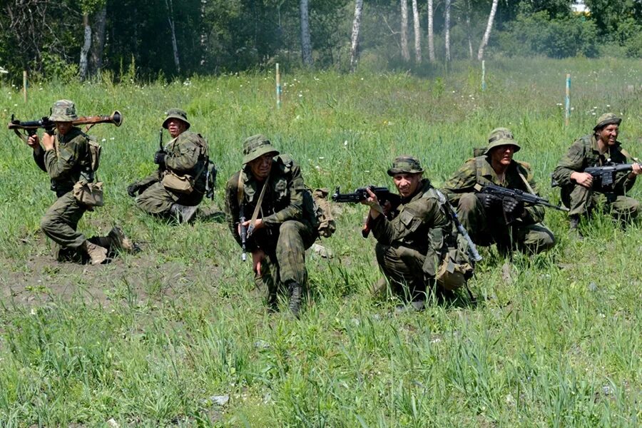 Про военную разведку. Войсковая разведка сухопутных войск. Разведывательные соединения РФ. Разведывательные войска сухопутных войск РФ. Разведчики войска.