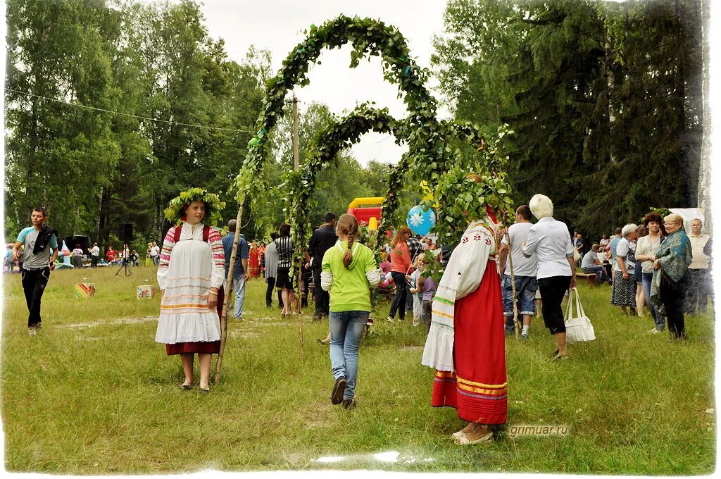 Обряды воскресенье. Троица зеленые Святки. Кумление Семик. Народное гуляние «Троица. Зеленые Святки» Тольяти. Неделя Русальная на Троицу.