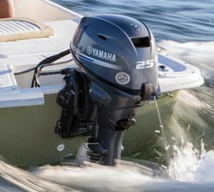 Подвесной мотор видео. Лодочный мотор yamaha 30. лодочный мотор ямаха 9.9 2х тактный. лодочный мотор yamaha 6 л.с 2 тактный. ямаха 250 лодочный мотор.