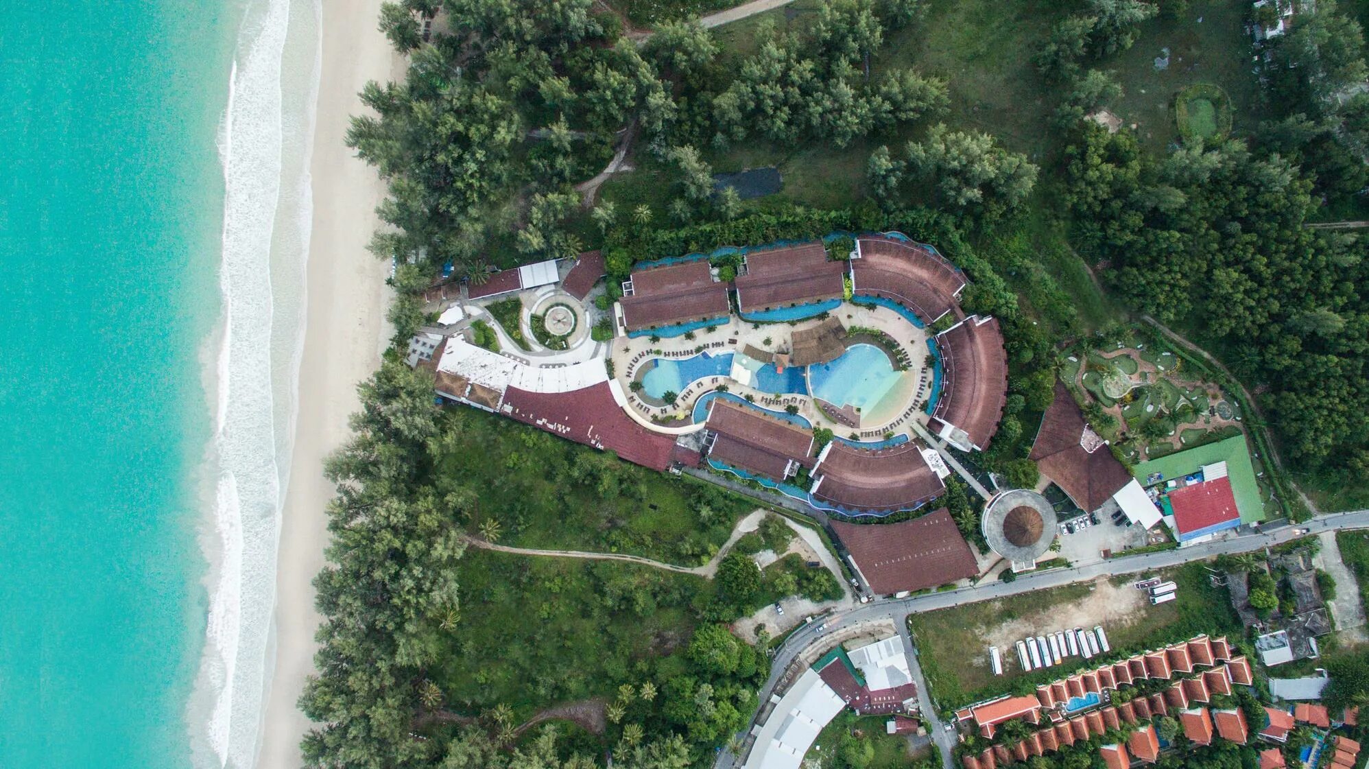 Arinara bangtao resort 4. Аринара отель Пхукет. Отель Аринара Бангтао. Arinara Bangtao Beach Resort 4 Таиланд. Отель далар Резорт Бангтао Бич.