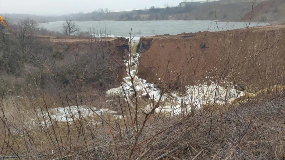 Село Новомарковка Кантемировский район. Село Новомарковка Кантемировский район Воронежская область. Экология водоемов. Новомарковка Кантемировского района затопило. Хлопки в воронежской области