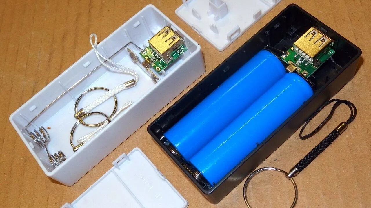 Повербанк как разобрать. Power Bank 18650 корпус. Повербанк 18650 на 2 аккумулятора. Аккумулятор 18650 для повербанка. Корпус для 18650 Power Bank 2 Ампера.