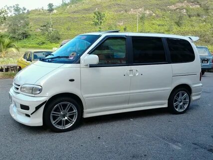 Nissan serena c23