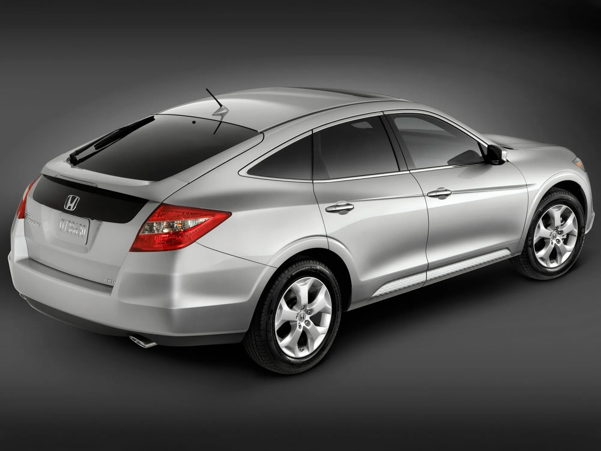 Название модели хонда. Honda accord crosstour 2010. хонда лифтбек кросстур. honda crosstour 2012. хонда кросстур 2010.