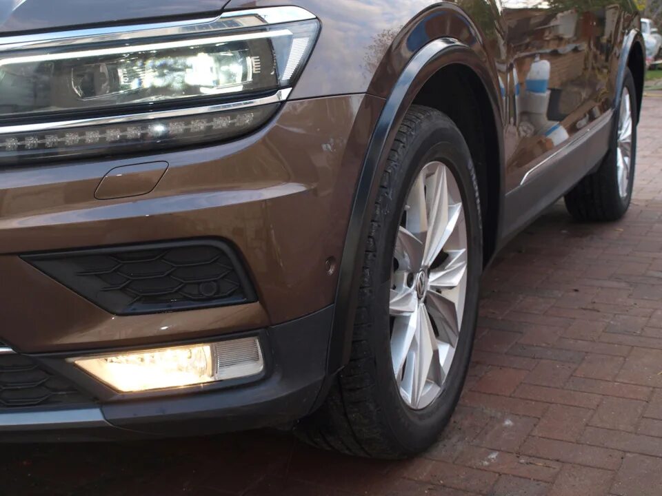 Расширители арок VW Tiguan. Расширители колесных арок Тигуан 1. Расширители арок Фольксваген Тигуан. Расширители арок на Фольксваген Тигуан 1. Расширитель тигуан