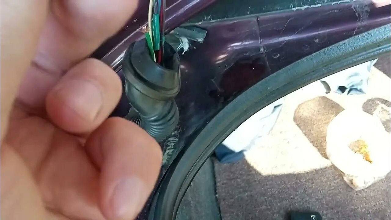 Как открыть мазда 3 бк. Личинка замка багажника мазда 3 бк седан. Mazda 3 bk 2005 салон. Открытие багажника мазда 3 bk седан. Мазда 3 седан 2008 салон.