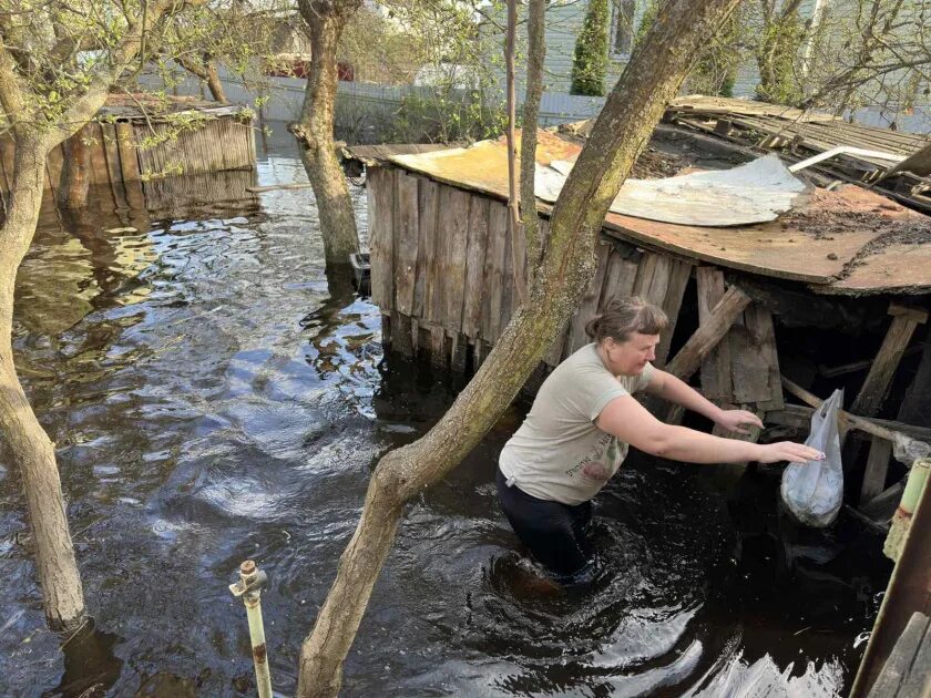 Горячая вода гомель. Наводнение фото. Паводок. Водный паводки. Наводнение помощь.