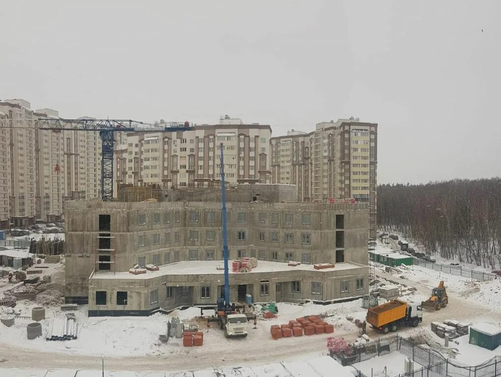 Строительство поликлиники в южной битце. Строительство микрорайон южный. Строительство микрорайон южный. Южный город пос придорожный. Строительство микрорайон южный.