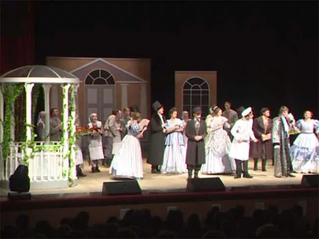 Дубровский спектакль. Дубровский спектакль ставрополь. Дубровский музкомедия оренбург. Голубая камея крымский музыкальный театр. Мюзикл дубровский ставрополь.