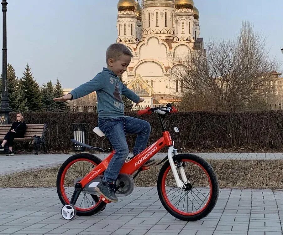 Детский велосипед forward cosmo. Велосипед форвард космо 14. Forward cosmo 12. Forward cosmo. Детский велосипед forward cosmo.