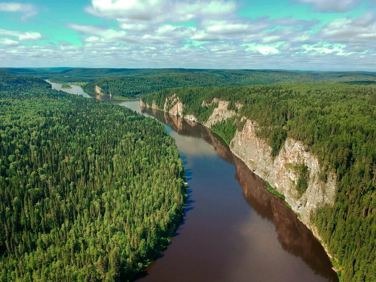 Рыбалка реки пермского края. Камень Ветлан Пермский край. Река Вишера Ветлан. Камень малый Ветлан Пермский край. Красновишерск Пермский край гора Ветлан сплав.