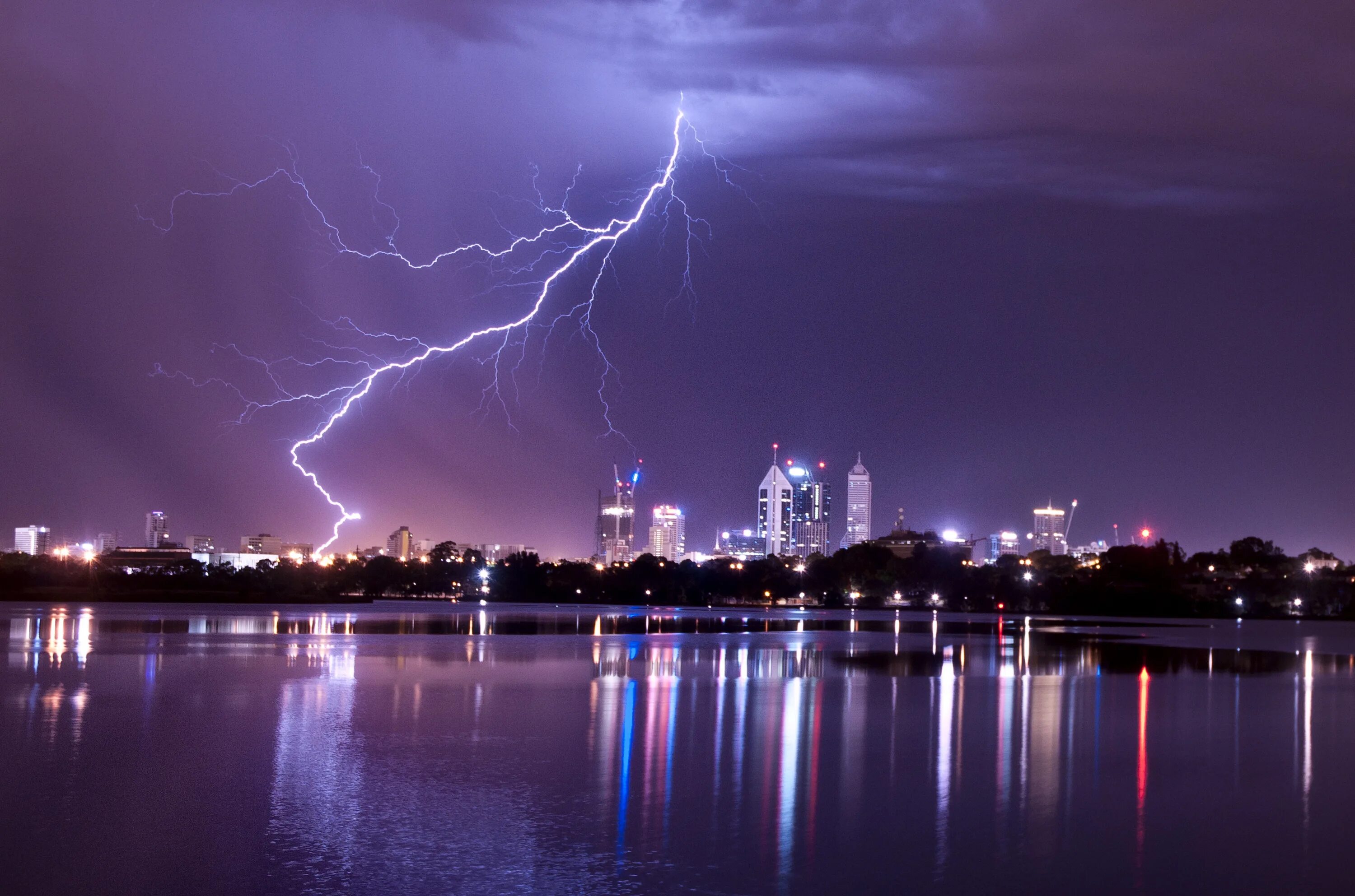 Lightning us